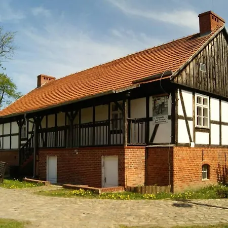 Zabytkowa Zagroda Agroturystyka 酒店 Swolowo