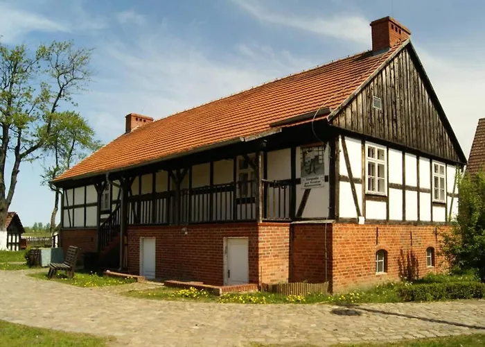 Zabytkowa Zagroda Agroturystyka Hotel Swolowo